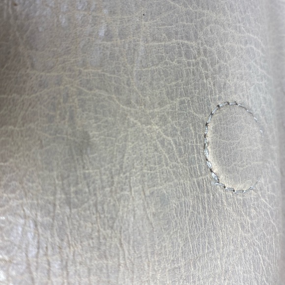 LATICO GENUINE LEATHER CREAM WRISTLET - Picture 5 of 13